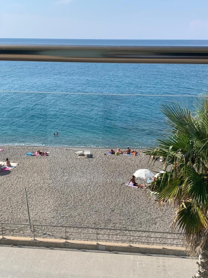 Capo dʼOrlandoLa Porta Delle Eolieアパートメント エクステリア 写真