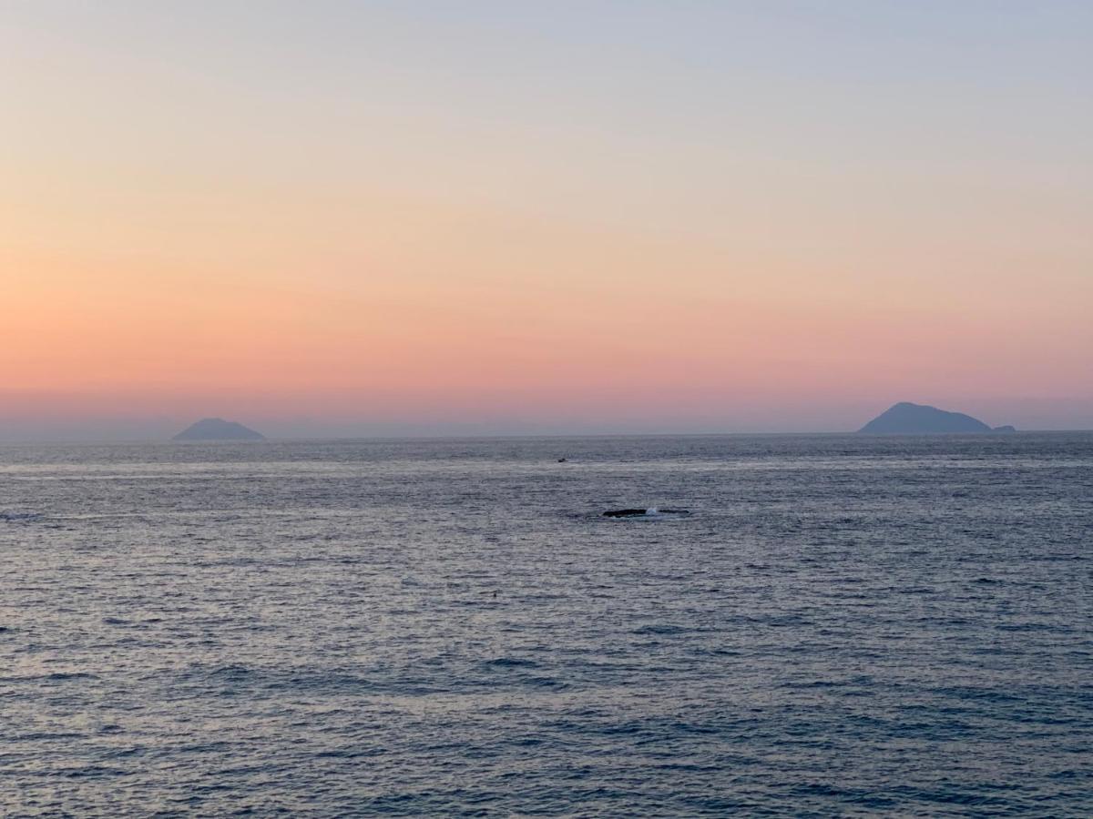 Capo dʼOrlandoLa Porta Delle Eolieアパートメント エクステリア 写真