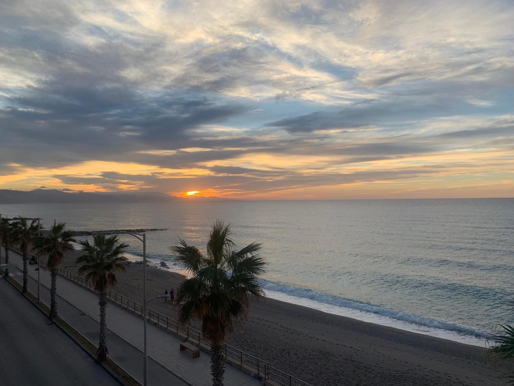 Capo dʼOrlandoLa Porta Delle Eolieアパートメント エクステリア 写真